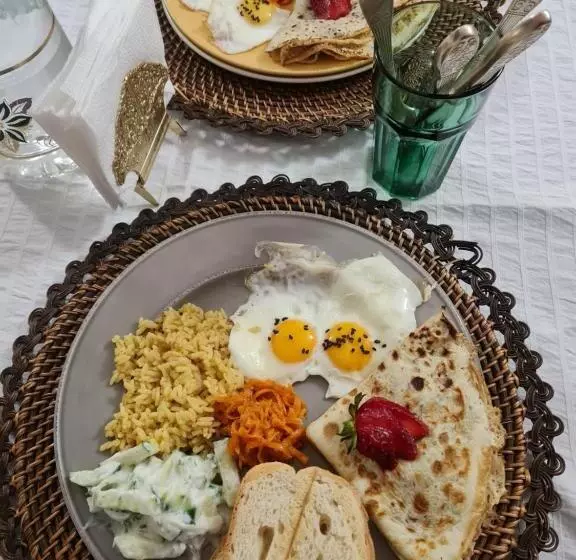 پانسیون Friendly Guest House