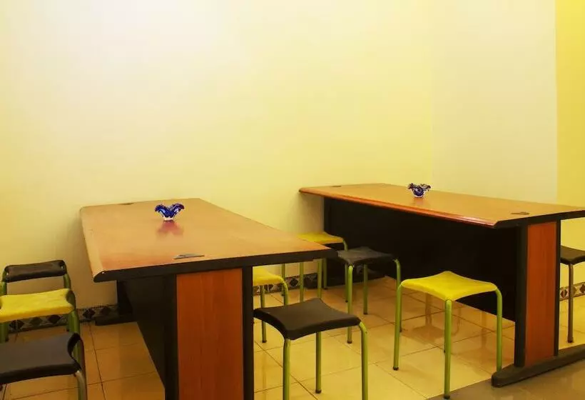 Majatalo New Priok Indah Syariah