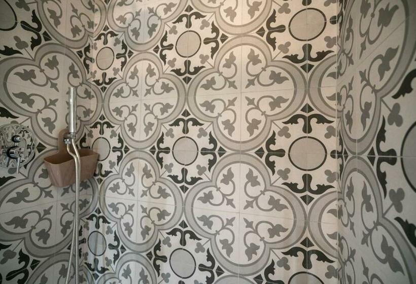 پانسیون Sea Station