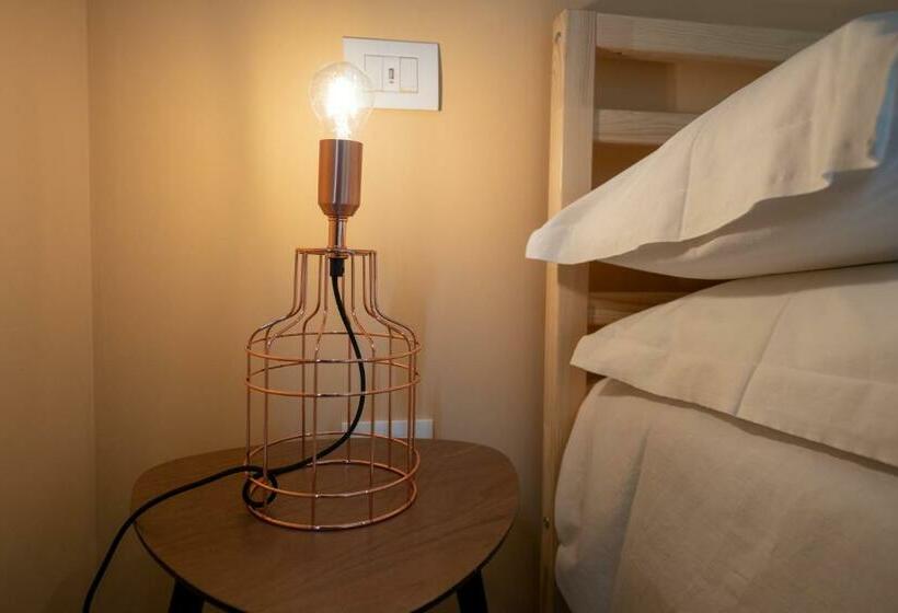 پانسیون Sea Station