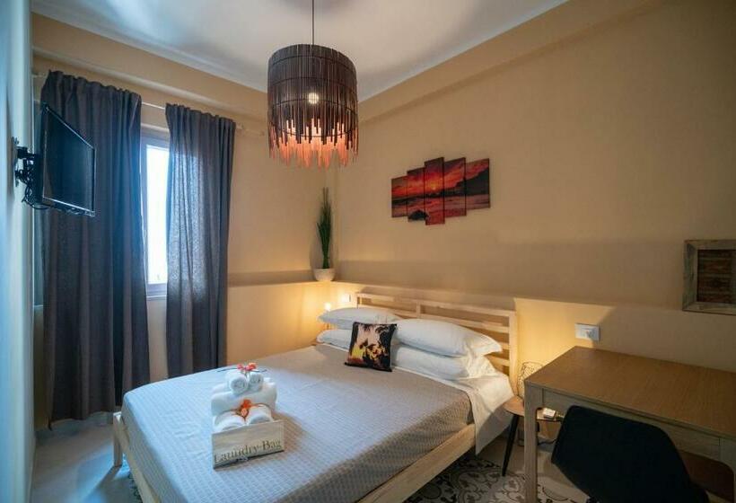 پانسیون Sea Station