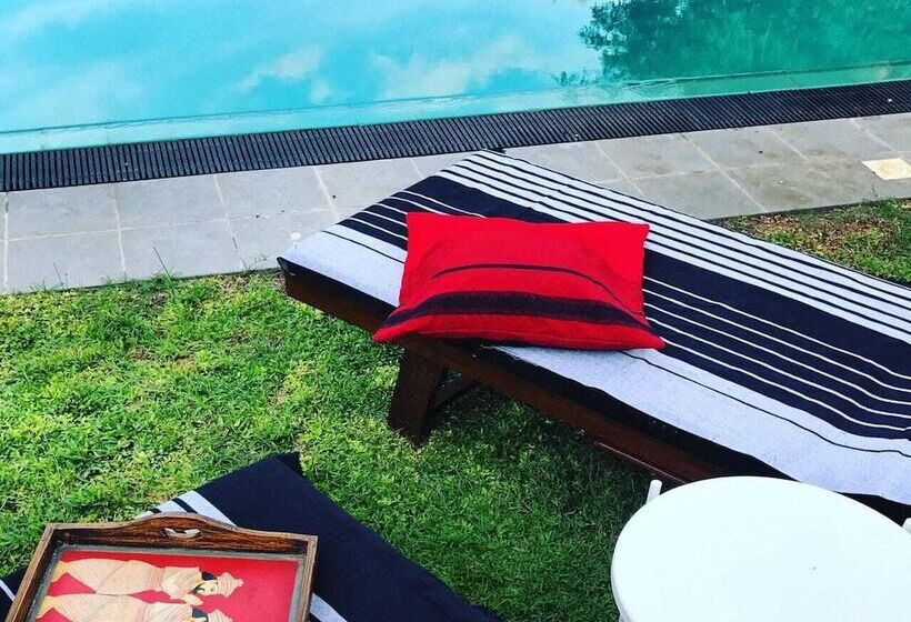 리조트 Ayurveda Villa 386