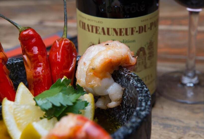 The White Swan Hotel Bar & Restaurant