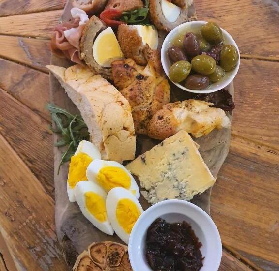 The White Swan Hotel Bar & Restaurant