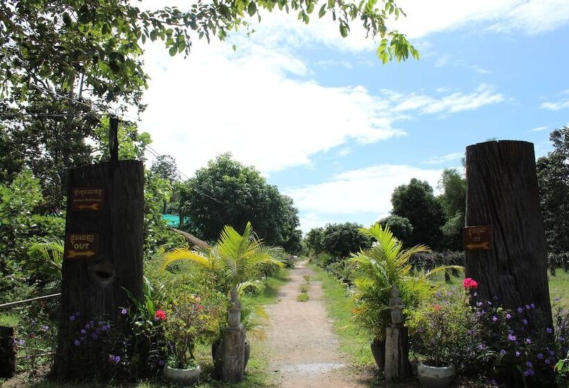 هتل Bong Thom Forest Lodge