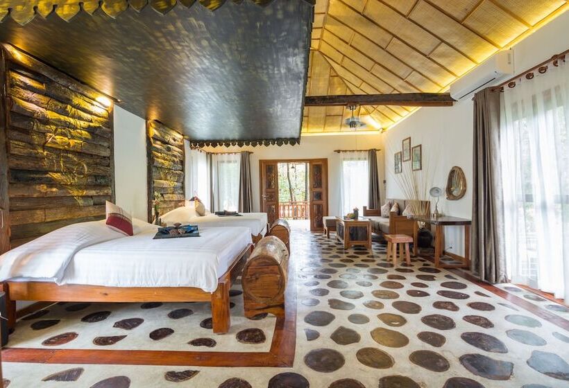 هتل Bong Thom Forest Lodge