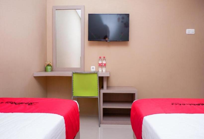 Pension Reddoorz Near Java Supermall Semarang