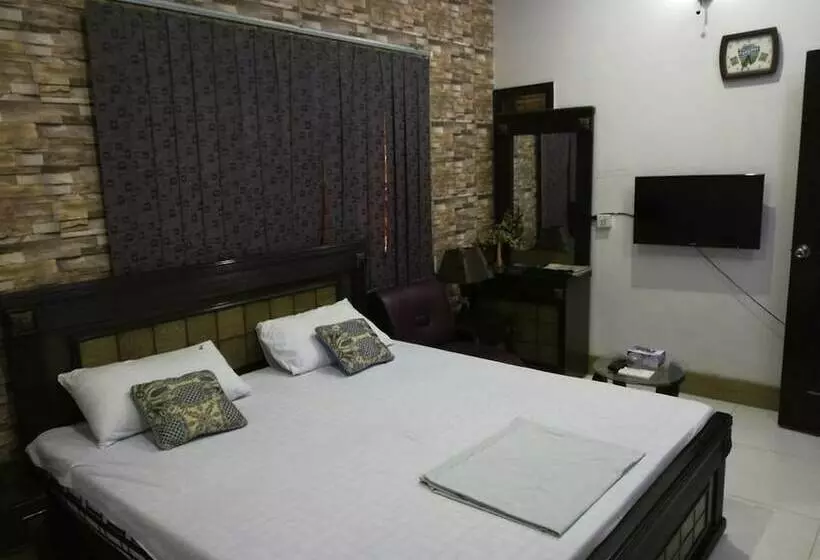 پانسیون Saibaan Guest House