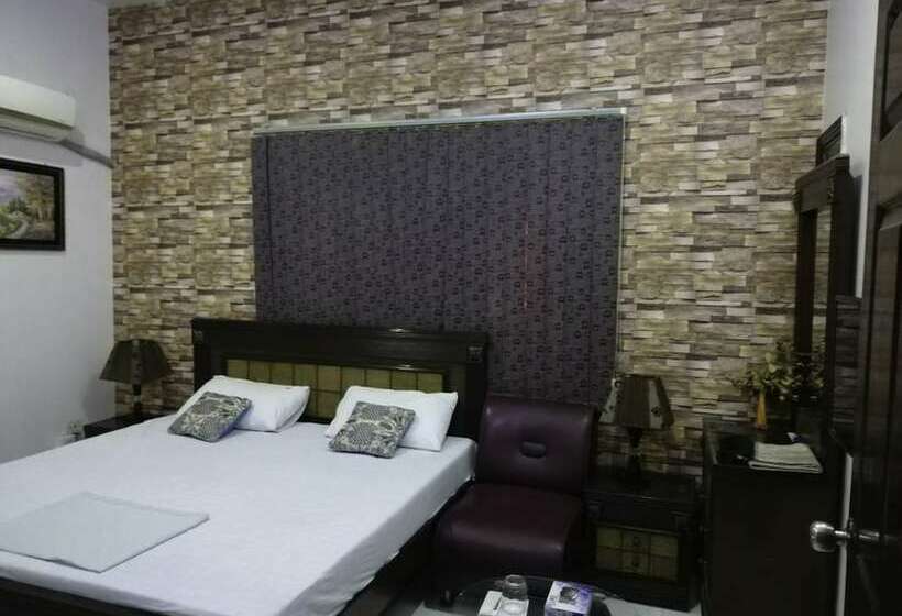 پانسیون Saibaan Guest House