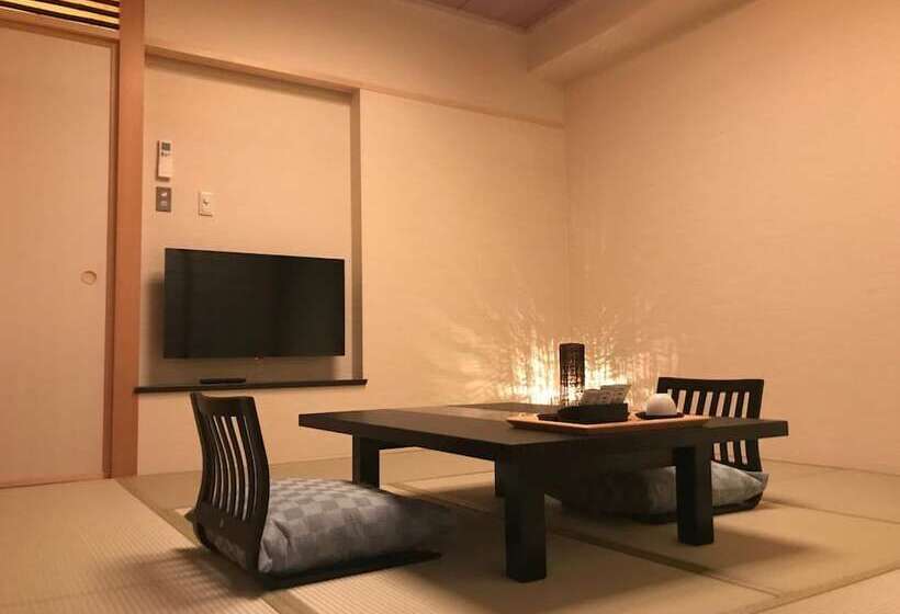Japanese Style Hotel Isomura