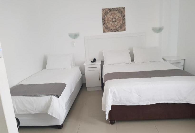 בית מלון כפרי Royal Ushaka Durban North