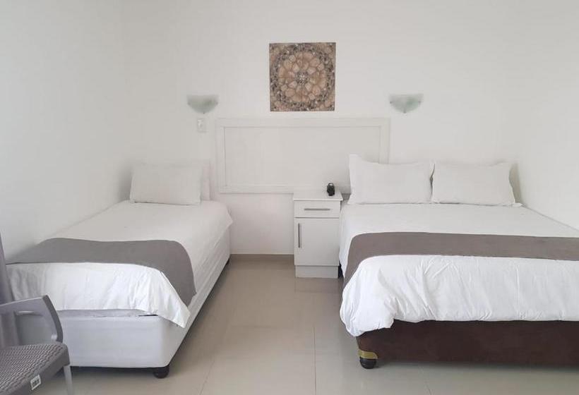 בית מלון כפרי Royal Ushaka Durban North