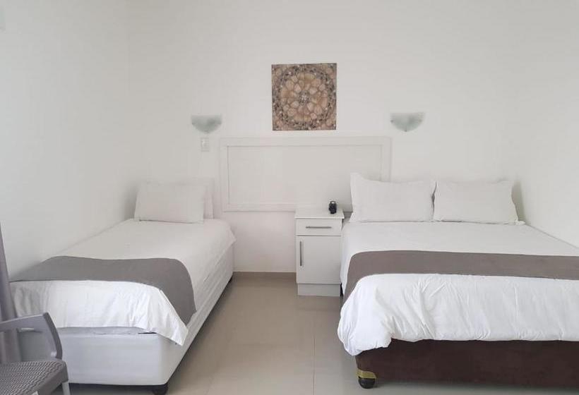 בית מלון כפרי Royal Ushaka Durban North