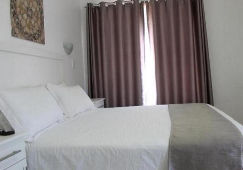 בית מלון כפרי Royal Ushaka Durban North