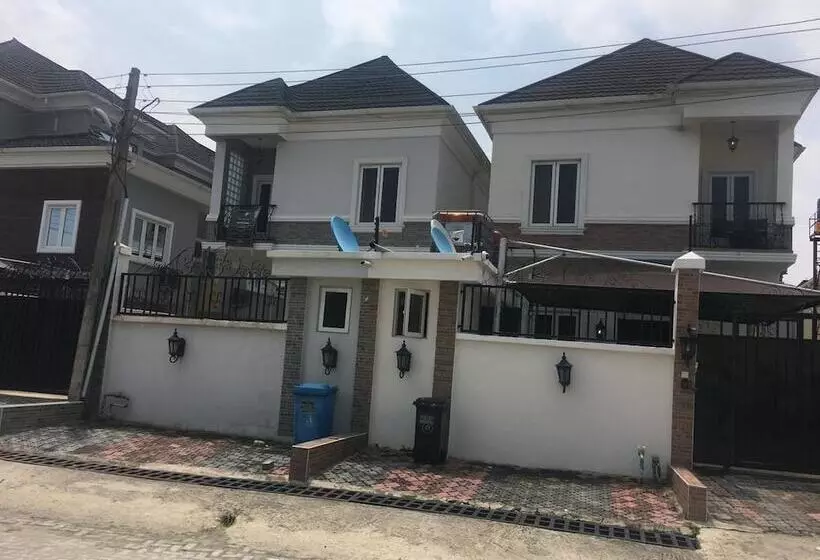 پانسیون Bc Place