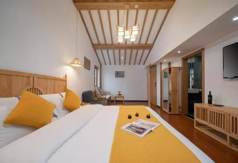 ペンション Lijiang Nanfu Yinglu Guesthouse