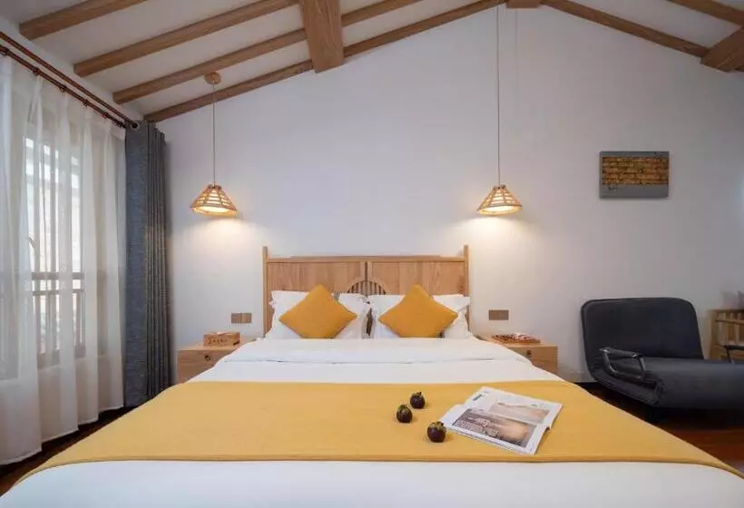 ペンション Lijiang Nanfu Yinglu Guesthouse