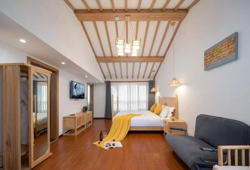ペンション Lijiang Nanfu Yinglu Guesthouse