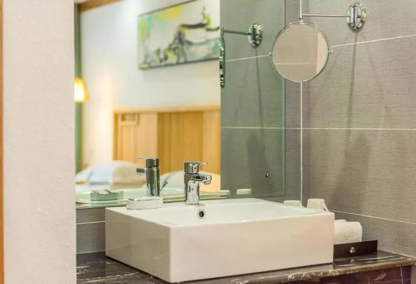 ペンション Lijiang Nanfu Yinglu Guesthouse