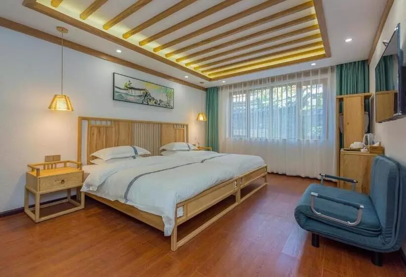 ペンション Lijiang Nanfu Yinglu Guesthouse