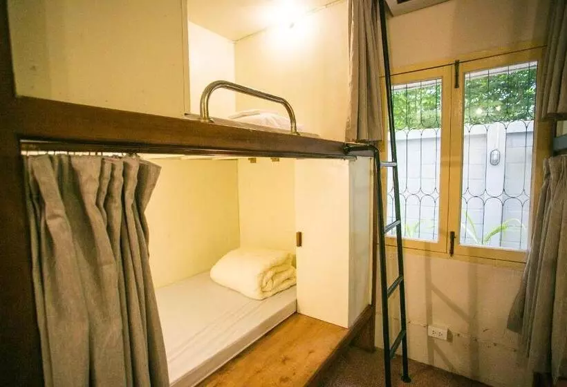 Barn1920s Hostel