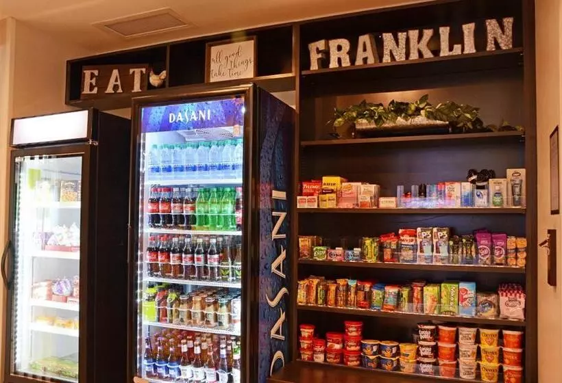 Hotelli Holiday Inn Express & Suites Franklin   Berry Farms, An Ihg