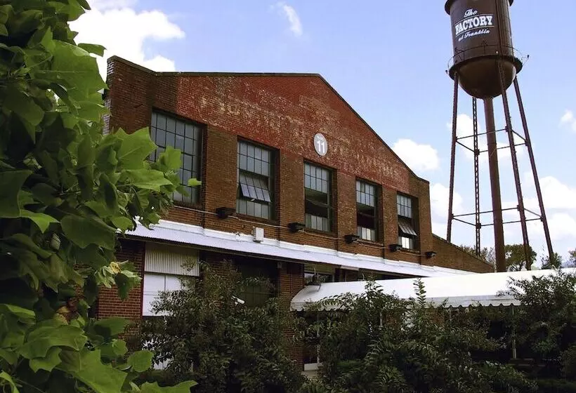 Hotelli Holiday Inn Express & Suites Franklin   Berry Farms, An Ihg