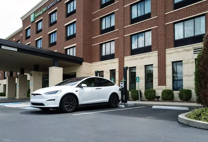 Hotelli Holiday Inn Express & Suites Franklin   Berry Farms, An Ihg