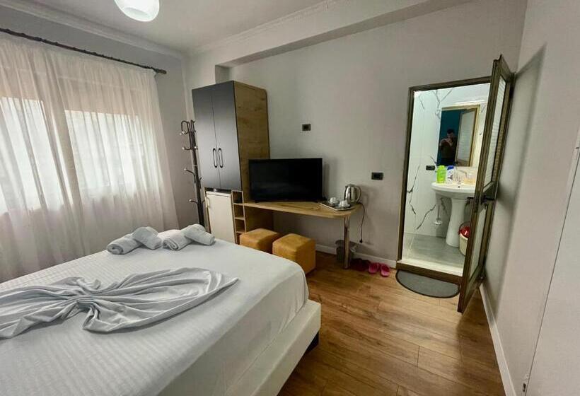 بنسيون Central Room Private Entry And Bathroom