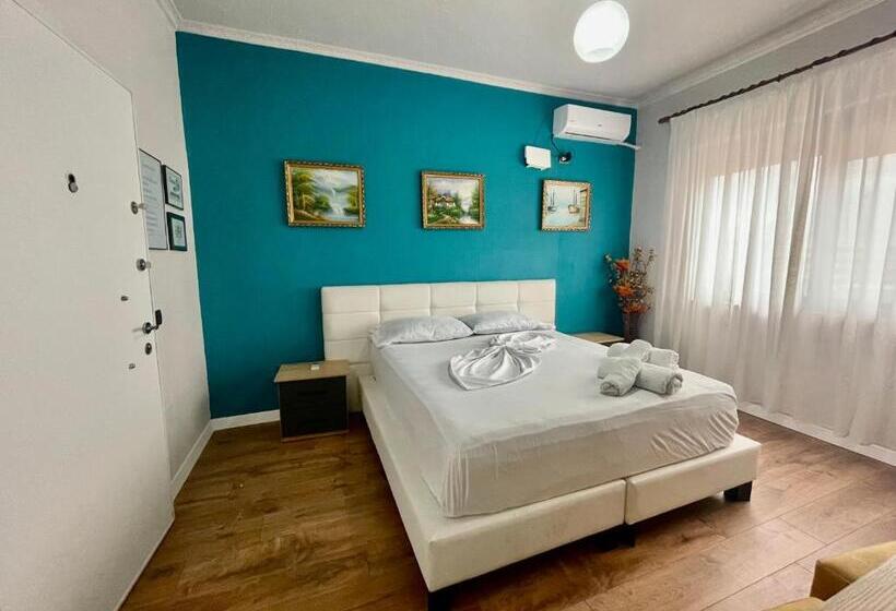 بنسيون Central Room Private Entry And Bathroom