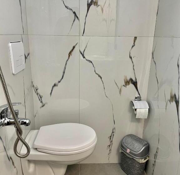 بنسيون Central Room Private Entry And Bathroom