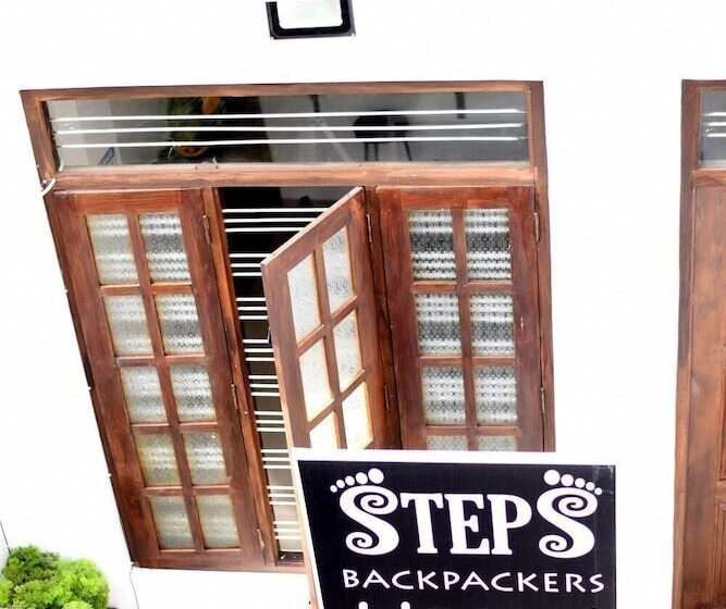 Steps Backpackers Hostel