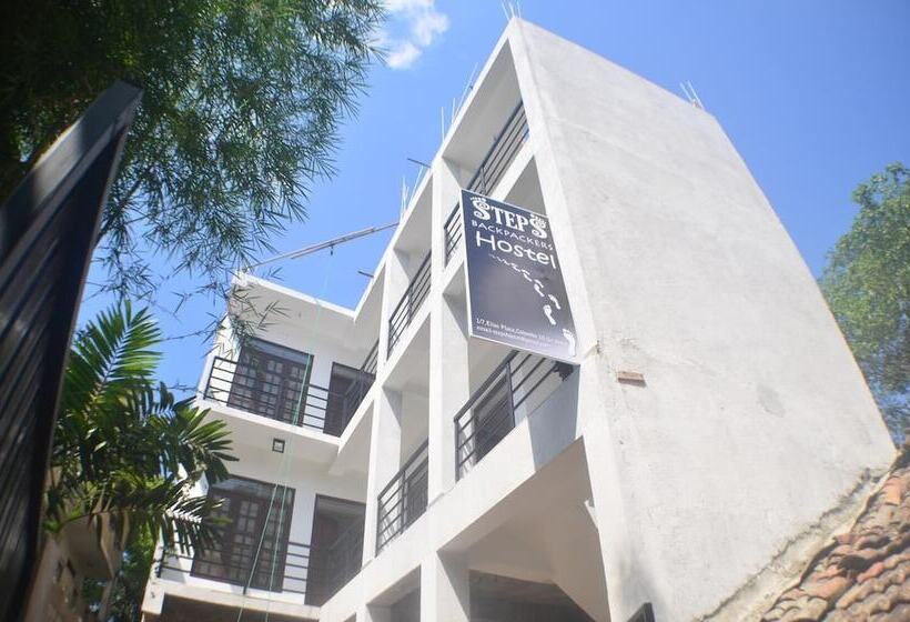 Steps Backpackers Hostel