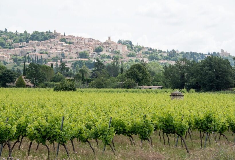 تختخواب و صبحانه Le Mas Des Romarins