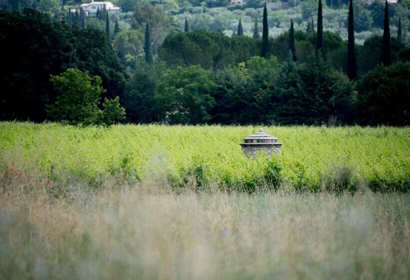 تختخواب و صبحانه Le Mas Des Romarins