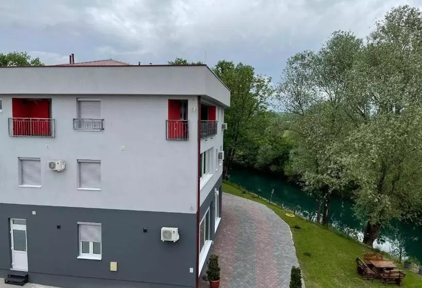 پانسیون Apartments And Rooms Villa Majestic