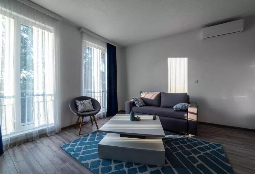 پانسیون Apartments And Rooms Villa Majestic