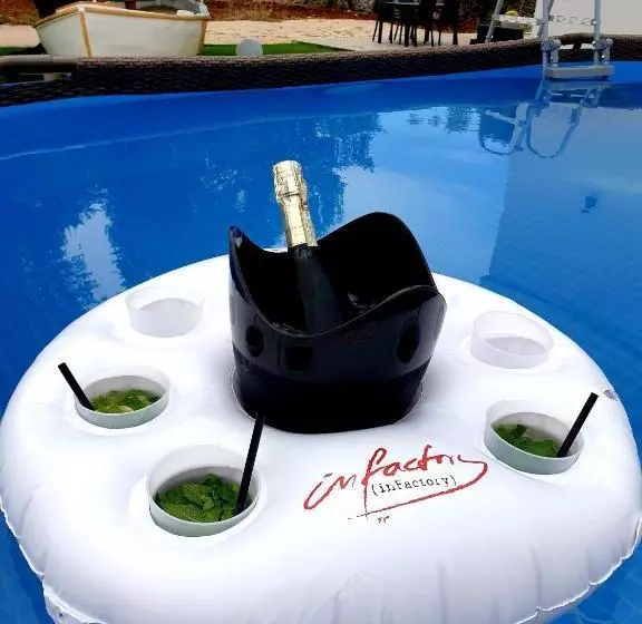 ベッドアンドブレックファースト Pandora Luxury Suite