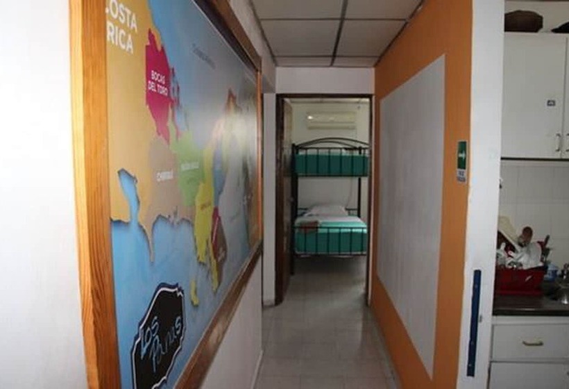 Los Panas Hostel