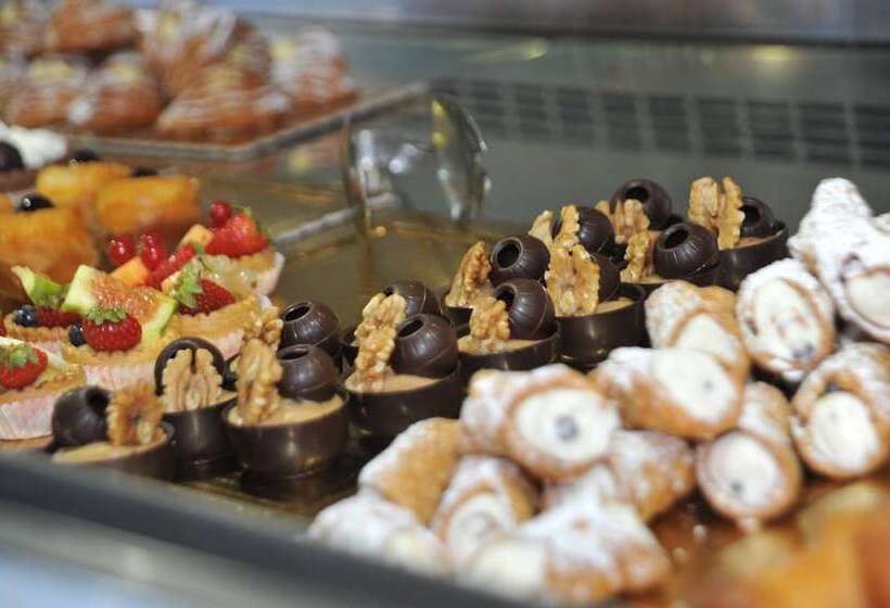 Michelangelo Home B&b