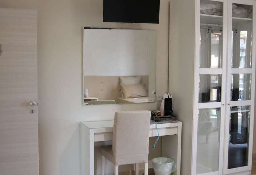 Michelangelo Home B&b