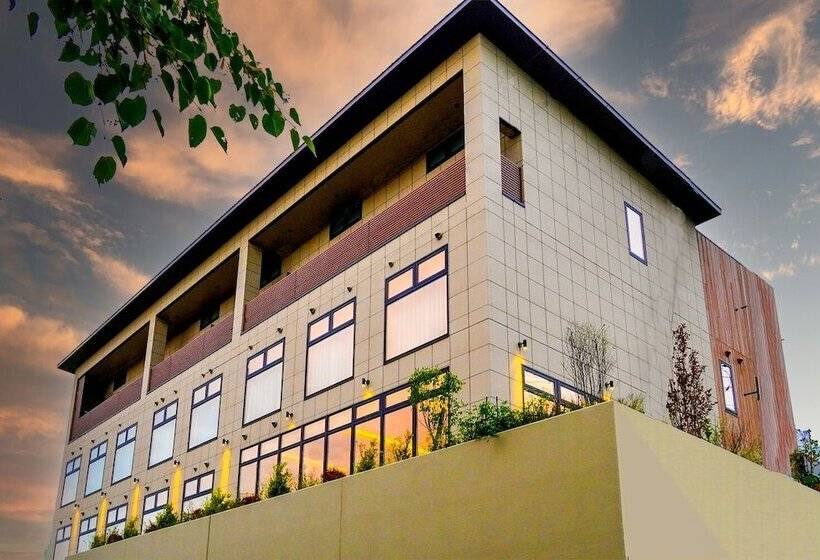 Winery Hotel And Condominium Hitohana