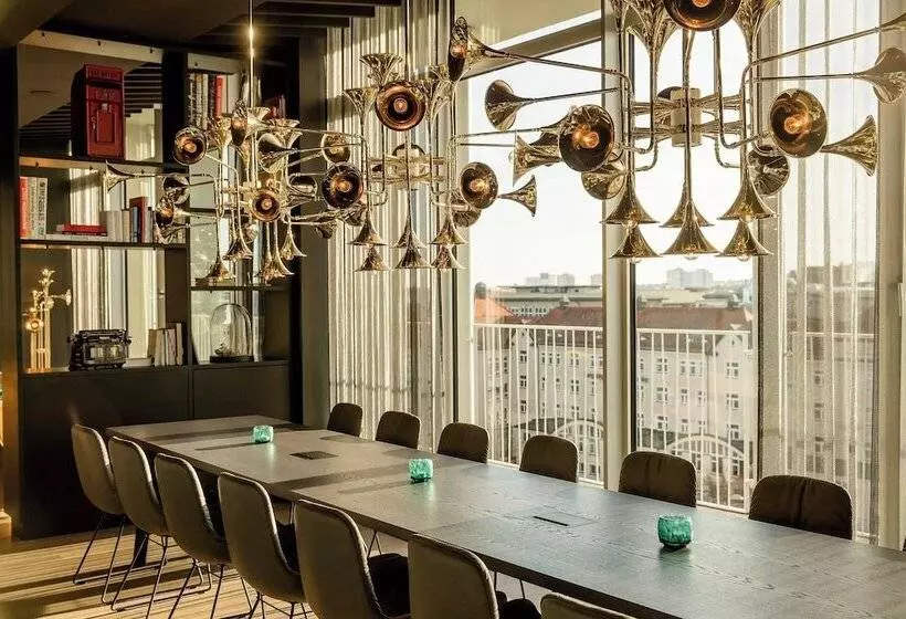 Motel One Leipzig Post