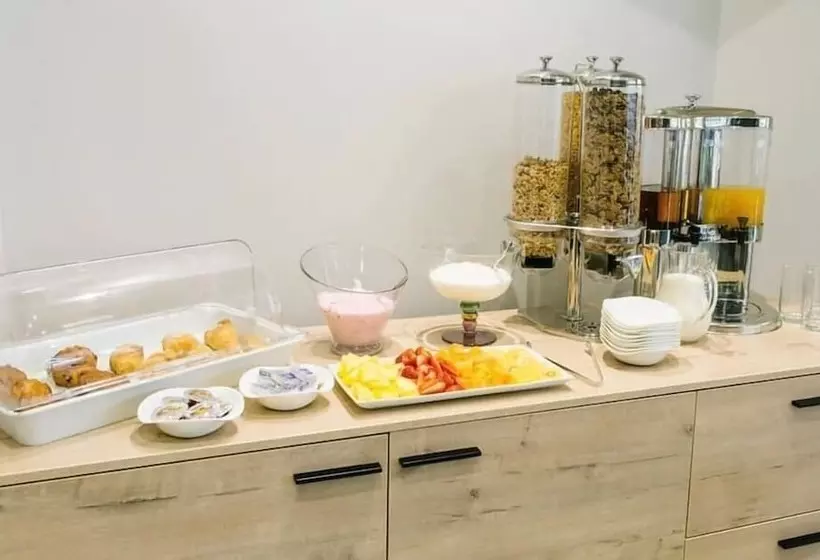 Majatalo 30 On Whites Guesthouse