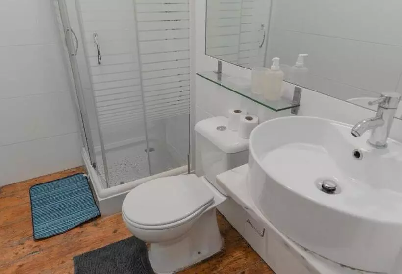 Pensão Ndussole Guest House