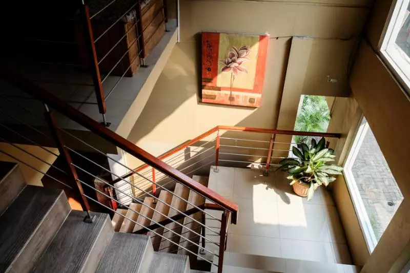 Pensió Lagoon Residence Near Kebun Raya