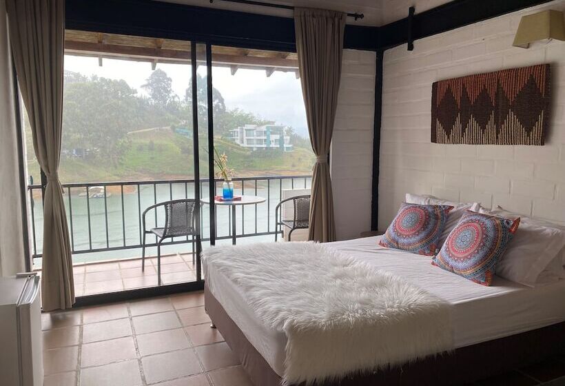 בית מלון כפרי Ecolodge Bahia Del Peñón