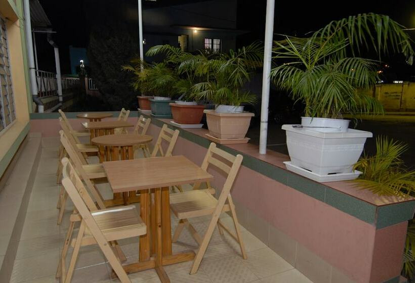 هتل Hôtel Tombontsoa