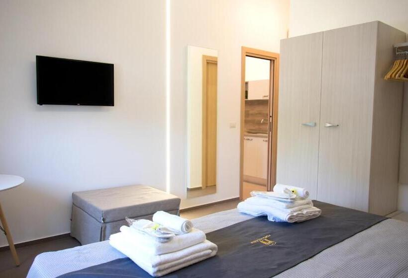 פנסיון Porta Piccola Residence Affittacamere