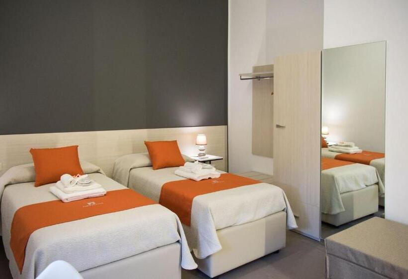 פנסיון Porta Piccola Residence Affittacamere